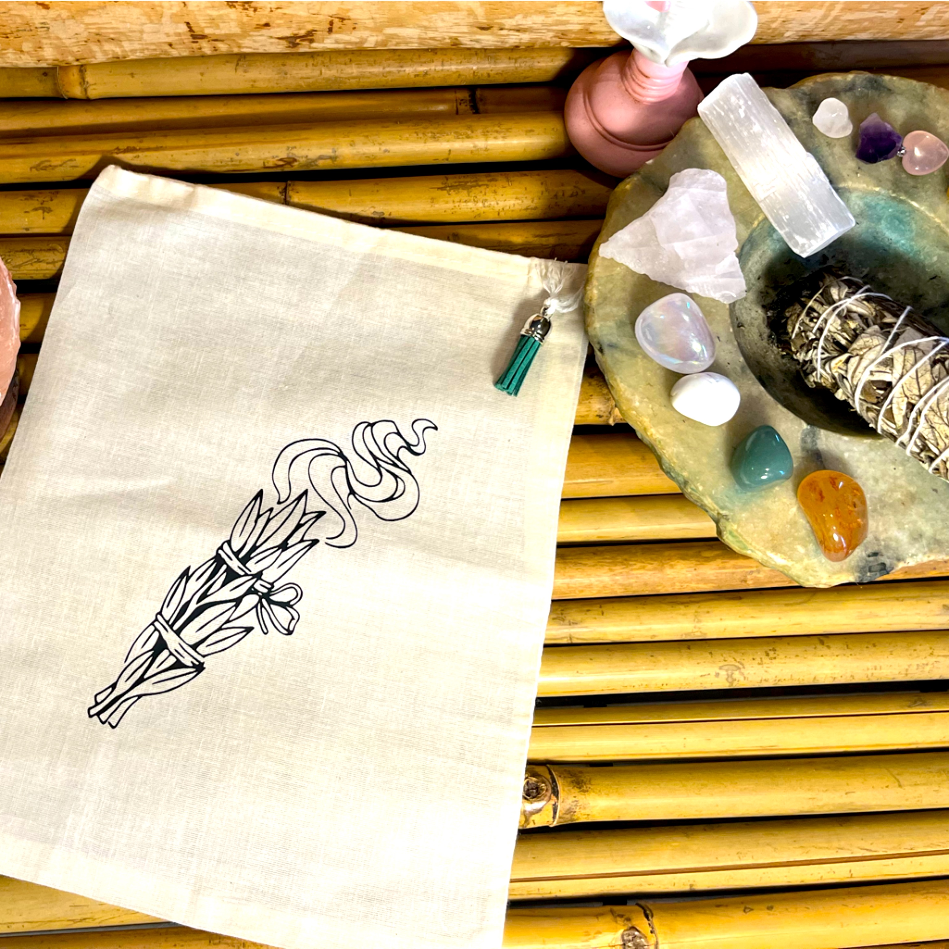 Light Canvas Bag With Pull Close String.